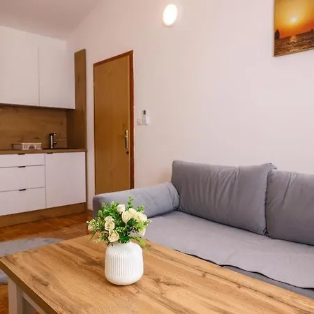 Sunset Cove 아파트